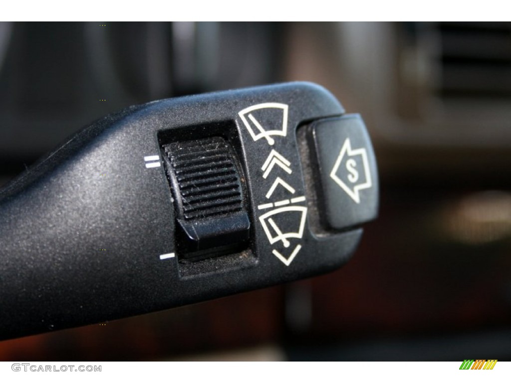 2003 BMW 5 Series 540i Sedan Controls Photo #59617467