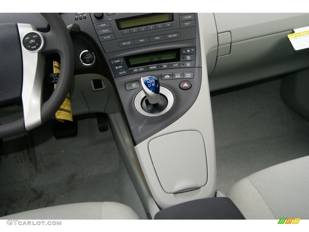 2011 Toyota Prius Hybrid II Controls Photo #59618922