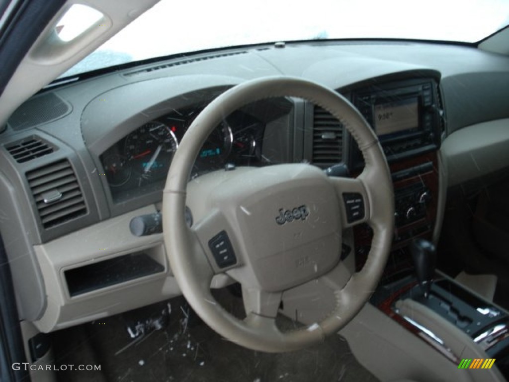 2005 Grand Cherokee Limited 4x4 - Black / Dark Khaki/Light Graystone photo #8