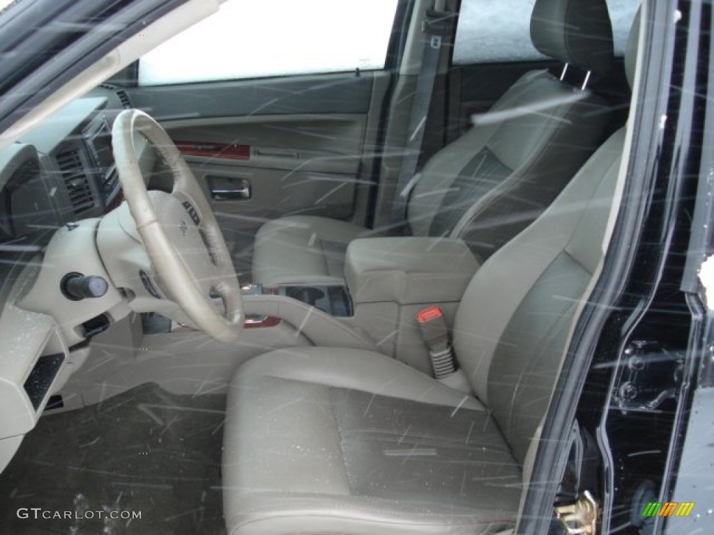 2005 Grand Cherokee Limited 4x4 - Black / Dark Khaki/Light Graystone photo #9