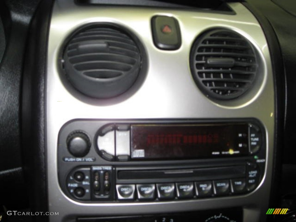 2004 Dodge Stratus R/T Coupe Audio System Photos