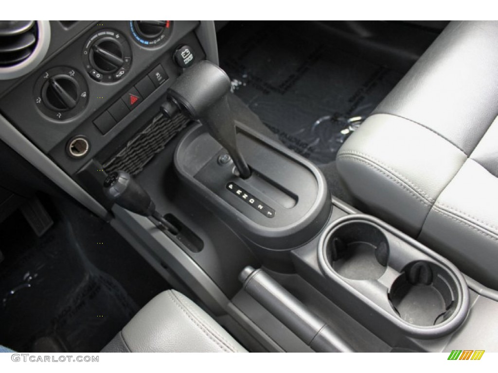 2010 Jeep Wrangler Unlimited Sahara 4x4 4 Speed Automatic Transmission Photo #59624085