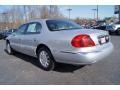 2000 Silver Frost Metallic Lincoln Continental   photo #36