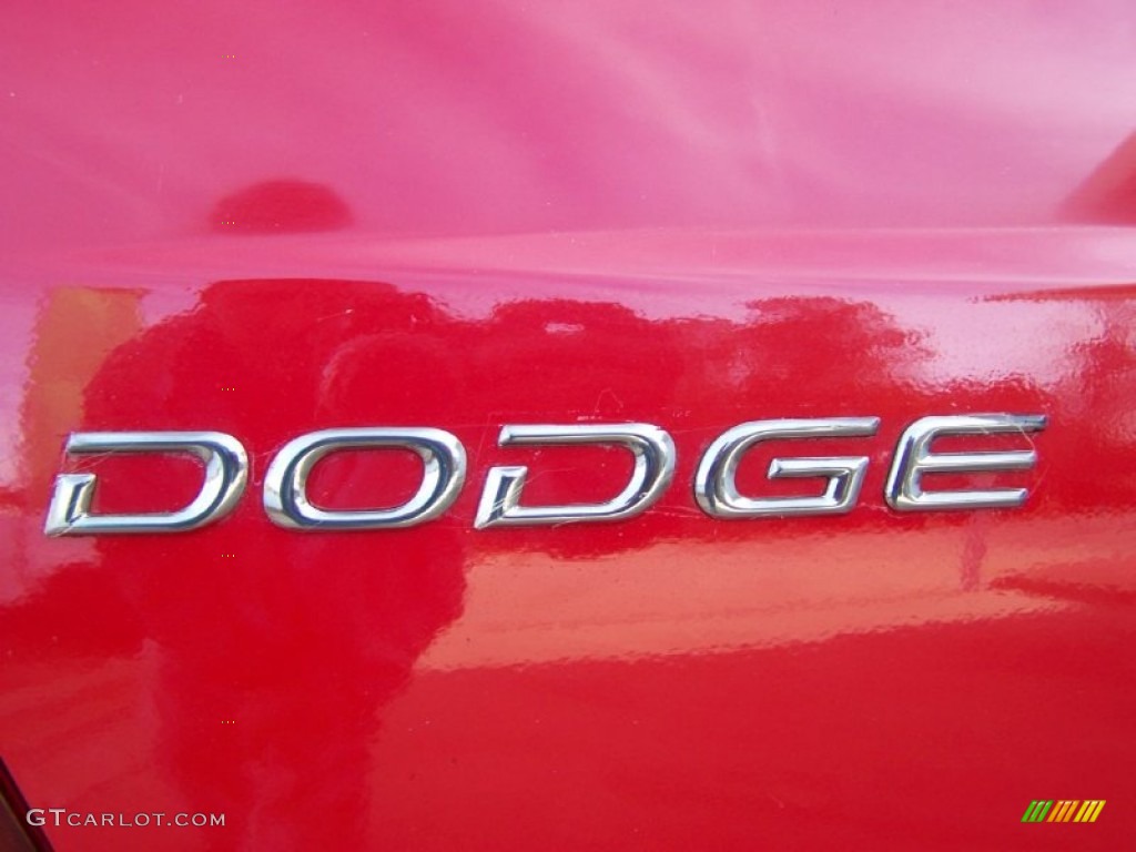 2005 Dodge Neon SXT Marks and Logos Photo #59625435