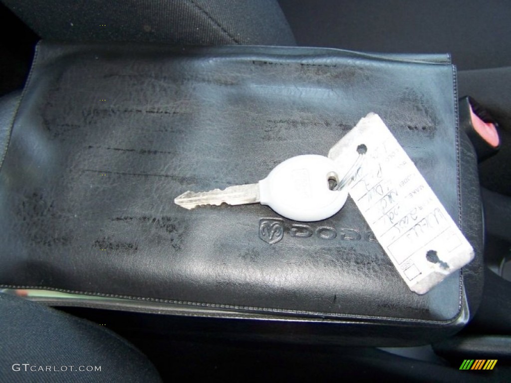 2005 Dodge Neon SXT Books/Manuals Photo #59625480