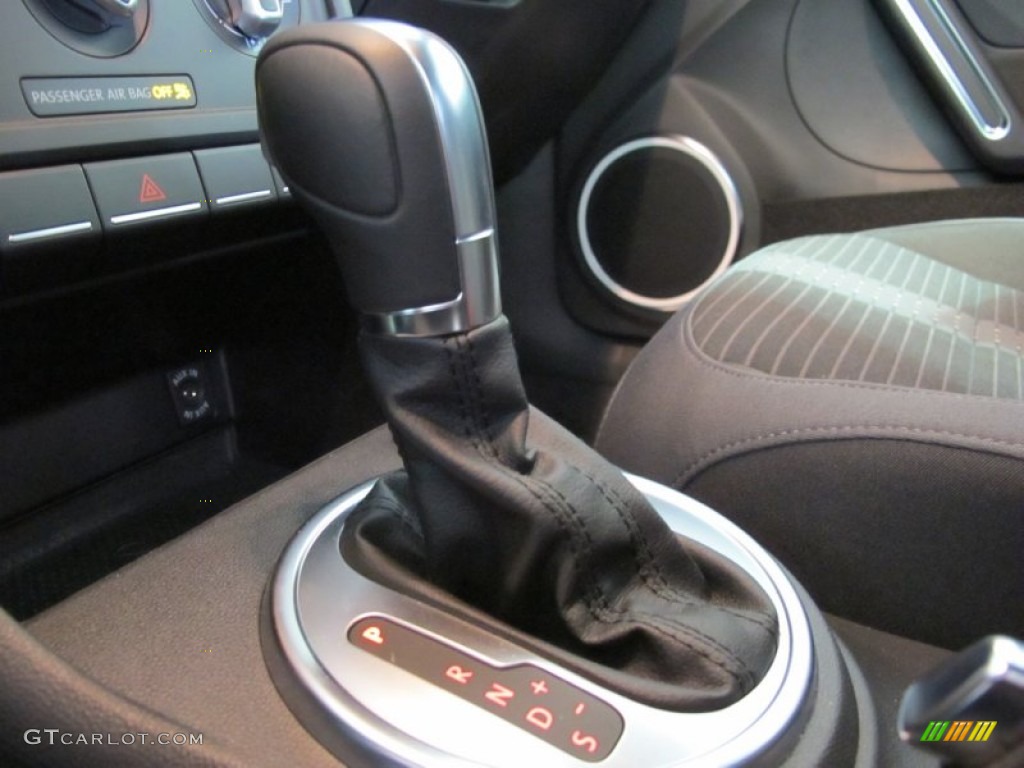 2012 Volkswagen Beetle Turbo 6 Speed DSG Dual-Clutch Automatic Transmission Photo #59625735