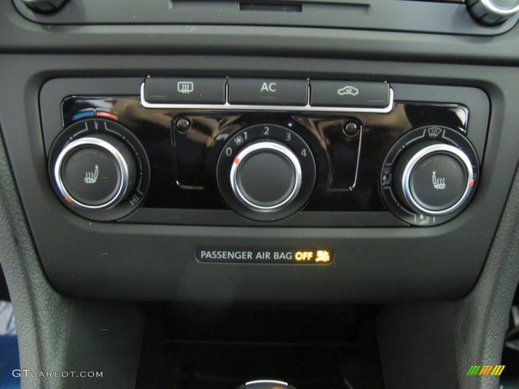 2012 Volkswagen Golf 4 Door Controls Photo #59626065