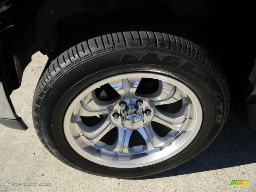 2003 Chevrolet Suburban 1500 LT Custom Wheels Photos