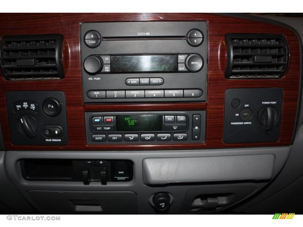 2005 Ford F350 Super Duty Lariat SuperCab 4x4 Audio System Photo #59627980