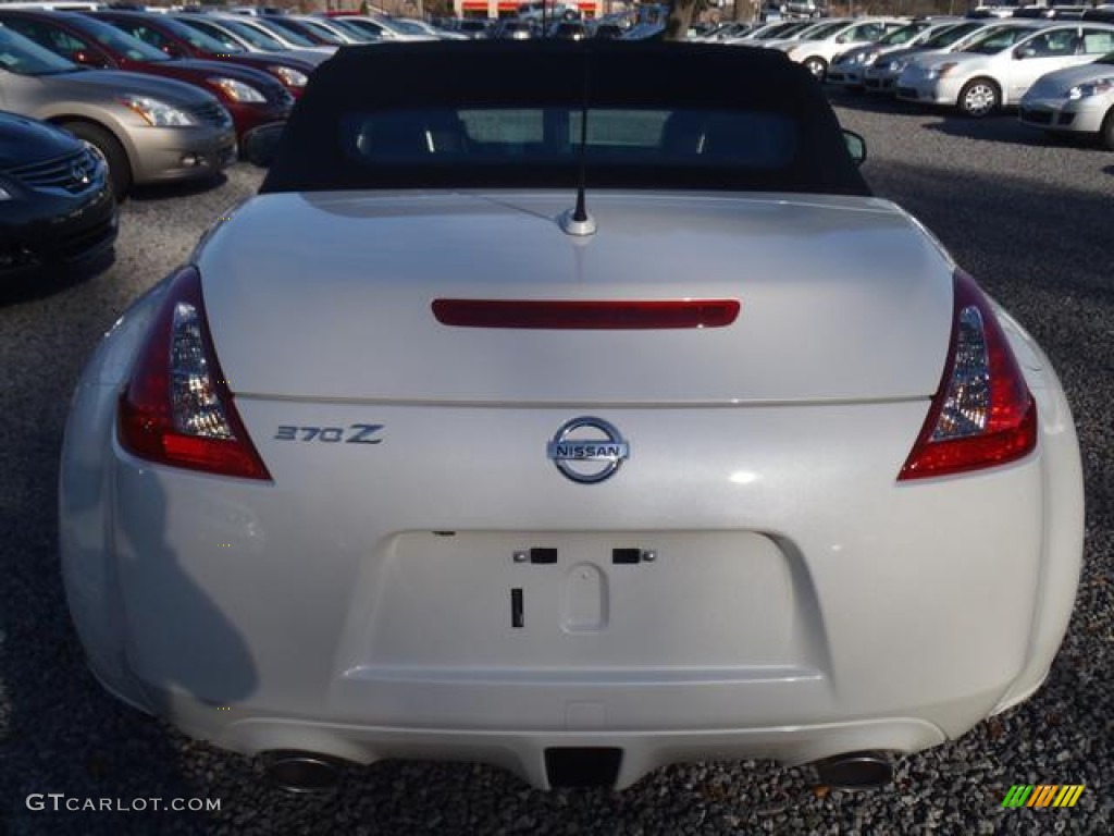 2012 370Z Touring Roadster - Pearl White / Black photo #4