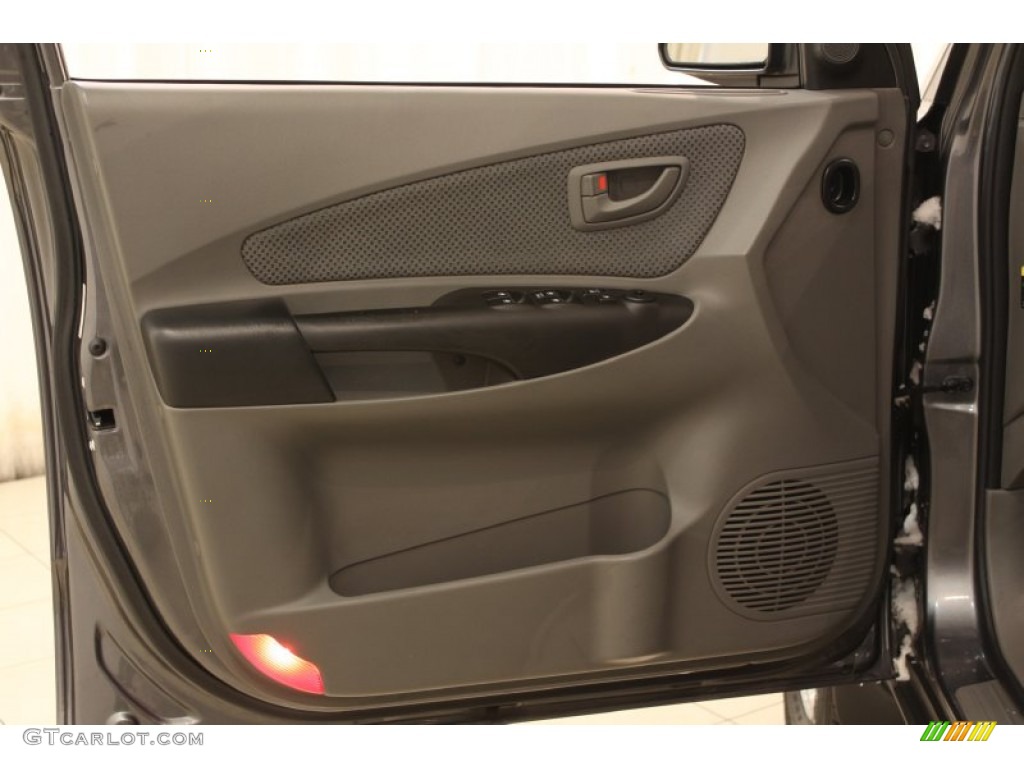 2009 Hyundai Tucson SE V6 Door Panel Photos