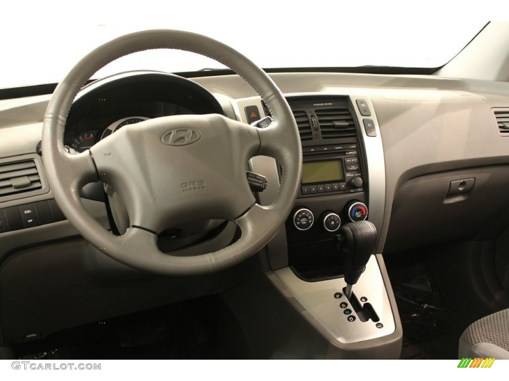 2009 Hyundai Tucson SE V6 Gray Dashboard Photo #59631372