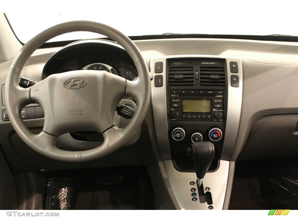 2009 Hyundai Tucson SE V6 Gray Dashboard Photo #59631417