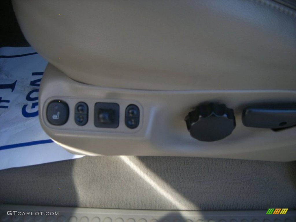 2007 Ford F250 Super Duty Lariat Crew Cab Controls Photo #59633622