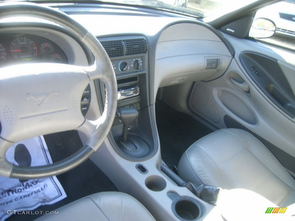 2002 Mustang V6 Coupe - Black / Dark Charcoal photo #15