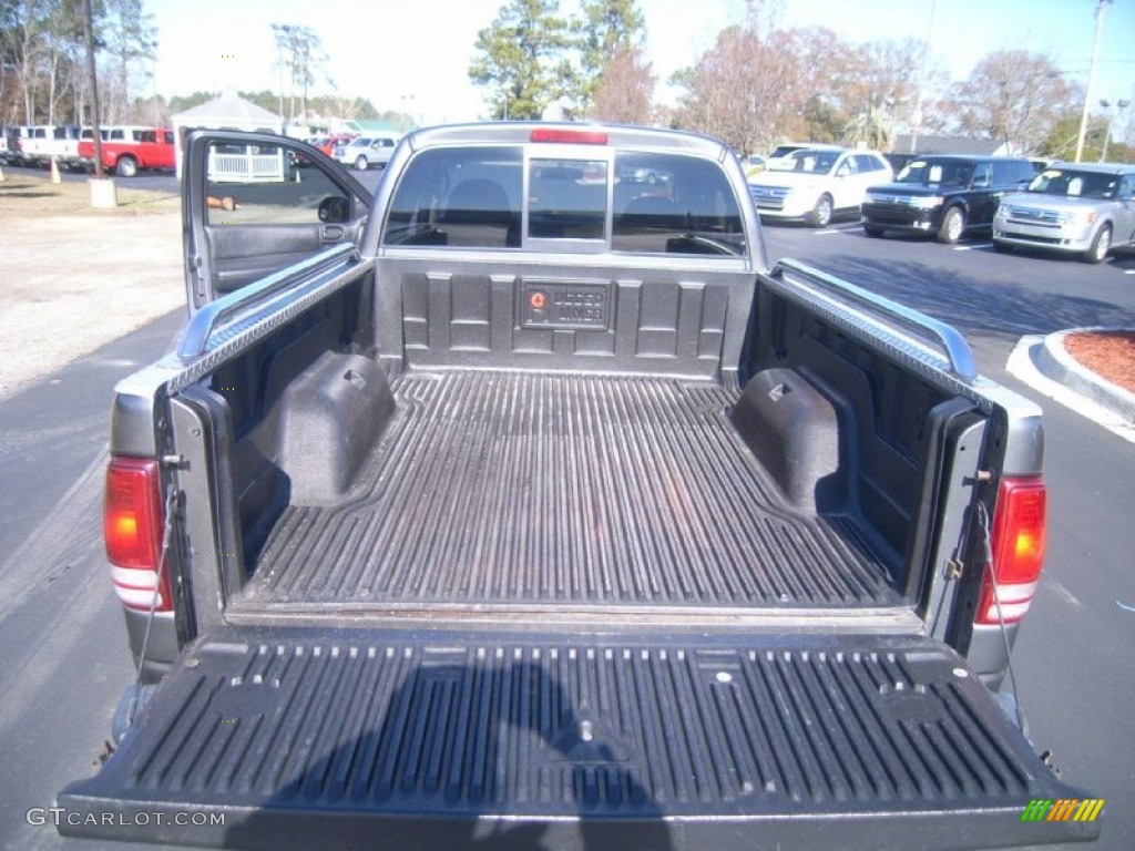 2003 Dakota SXT Club Cab - Graphite Metallic / Dark Slate Gray photo #18