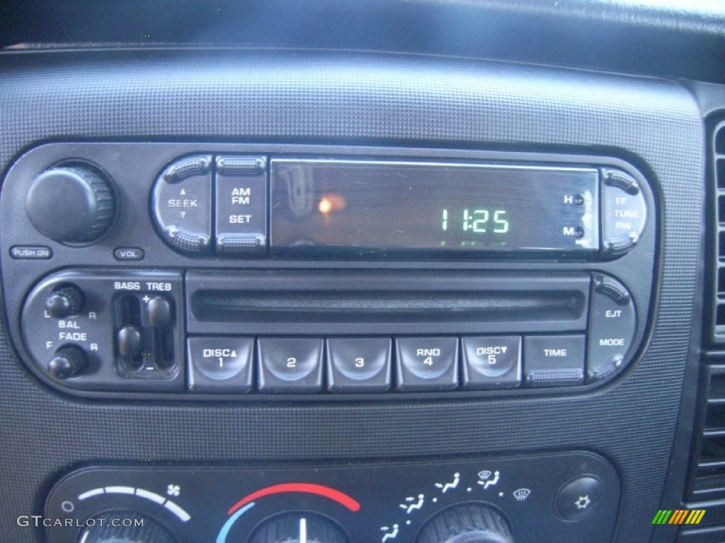 2003 Dodge Dakota SXT Club Cab Audio System Photos