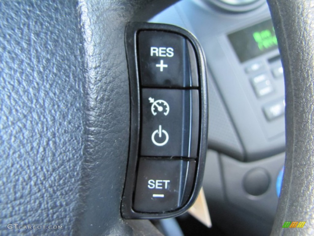 2009 Chevrolet Aveo LT Sedan Controls Photo #59636958