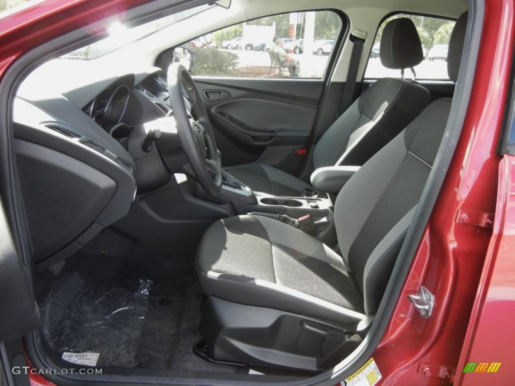 Charcoal Black Interior 2012 Ford Focus SE 5-Door Photo #59637245