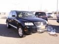 2004 Black Volkswagen Touareg V8  photo #2