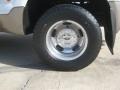 2007 Ford F350 Super Duty Lariat Crew Cab Wheel and Tire Photo