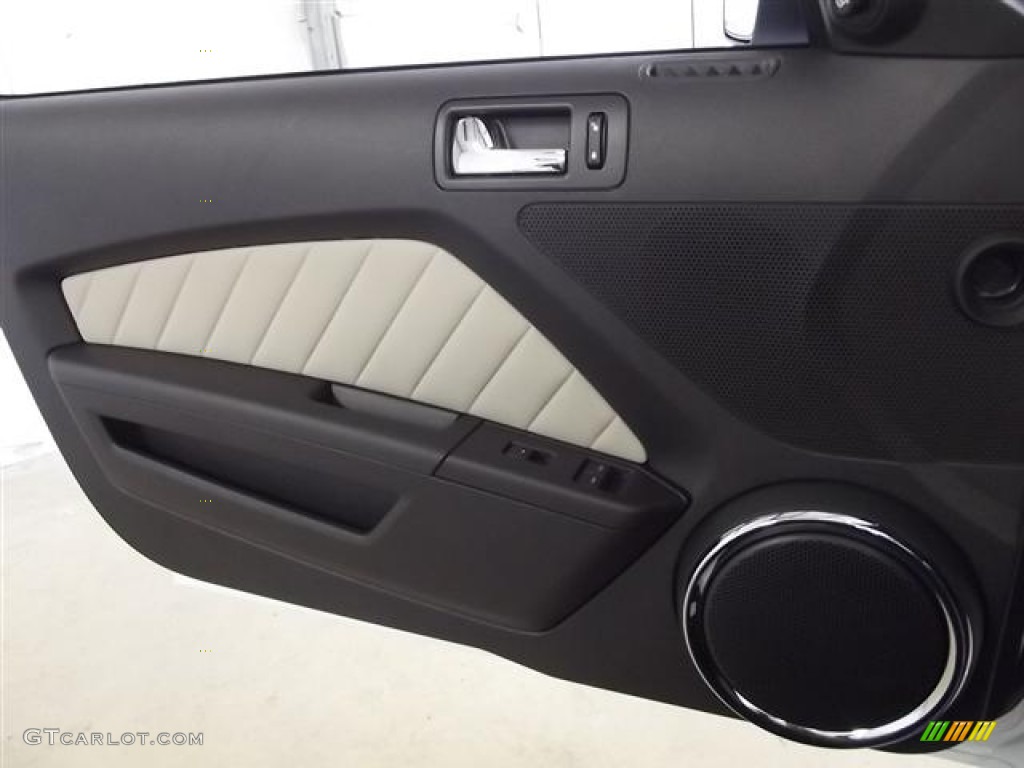 2012 Ford Mustang V6 Premium Convertible Stone Door Panel Photo #59640119