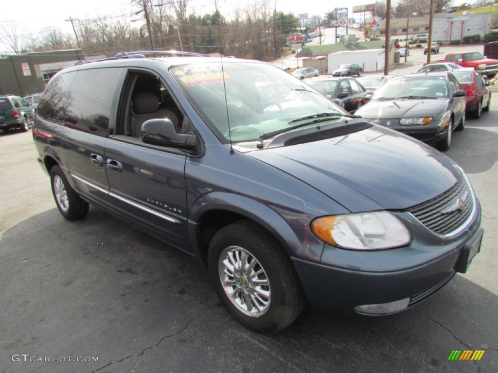 2001 Town & Country Limited - Steel Blue Pearl / Taupe photo #1