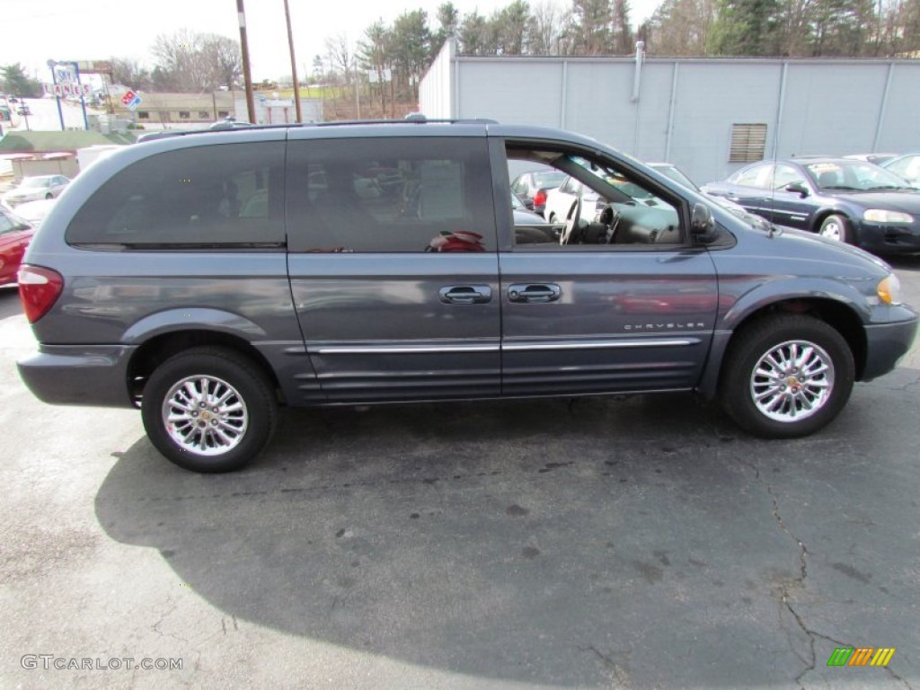 2001 Town & Country Limited - Steel Blue Pearl / Taupe photo #3