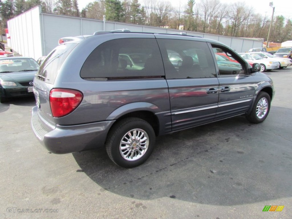 2001 Town & Country Limited - Steel Blue Pearl / Taupe photo #4