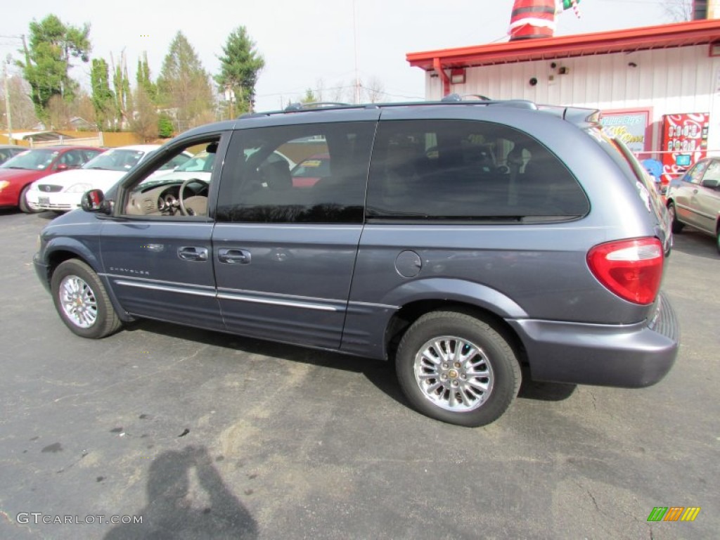 2001 Town & Country Limited - Steel Blue Pearl / Taupe photo #8