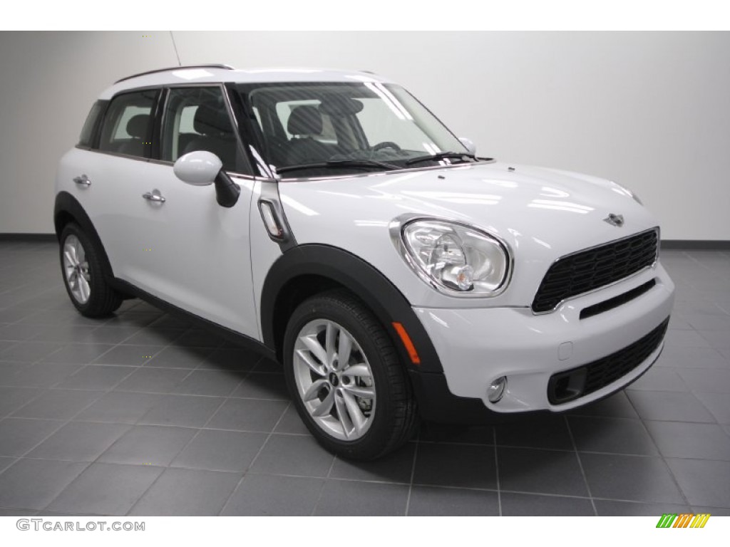 Light White 2012 Mini Cooper S Countryman Exterior Photo #59644631