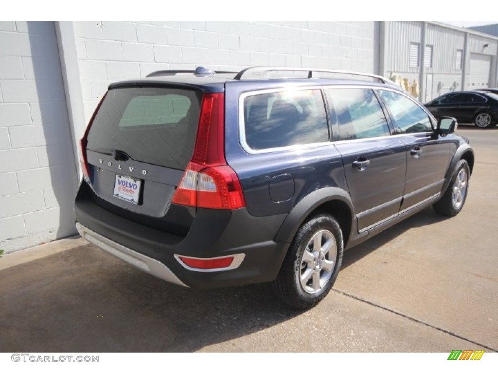 2012 XC70 3.2 - Caspian Blue Metallic / Off Black photo #3