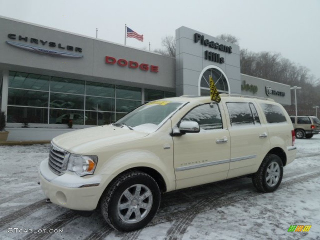 2008 Aspen Limited 4WD - Cool Vanilla / Dark Slate Gray/Light Slate Gray photo #1