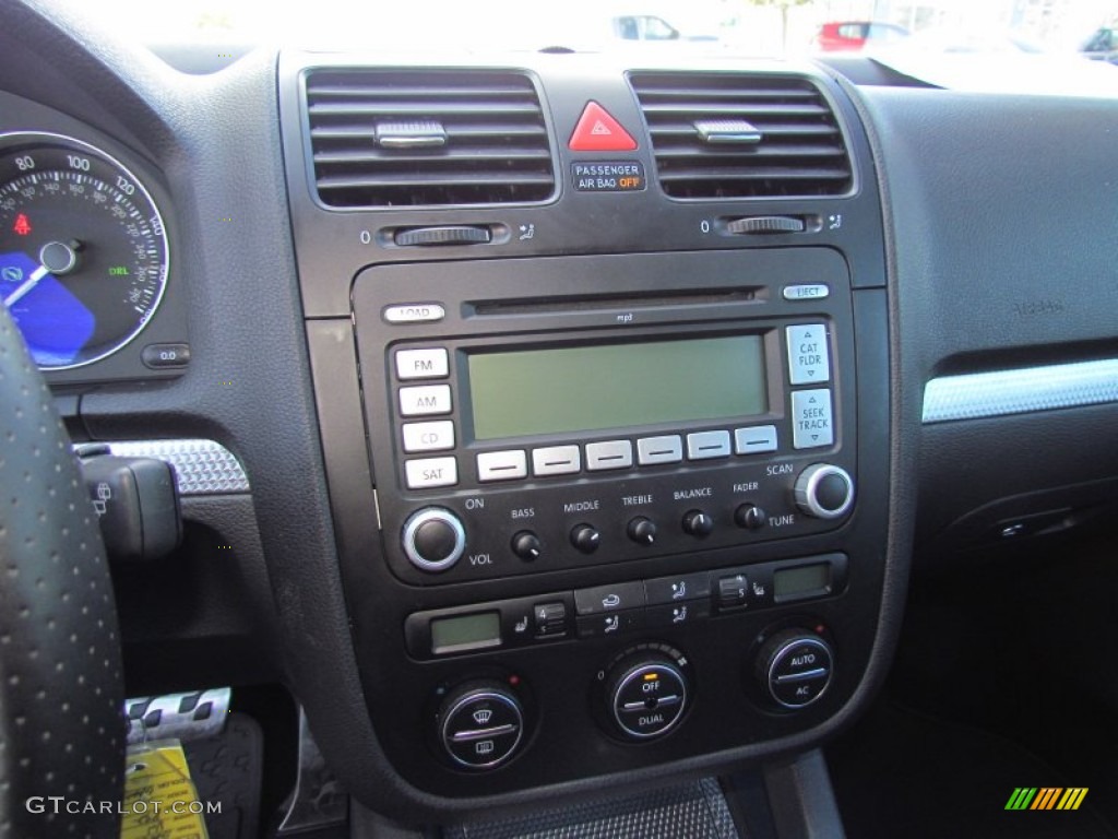 2008 Volkswagen R32 Standard R32 Model Controls Photo #59649818