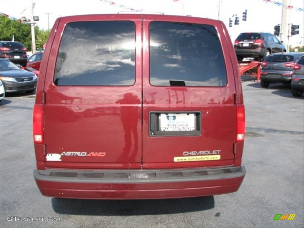 2004 Astro LS Passenger Van - Dark Carmine Red Metallic / Neutral photo #8