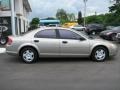 Light Almond Pearl Metallic - Stratus SE Sedan Photo No. 9