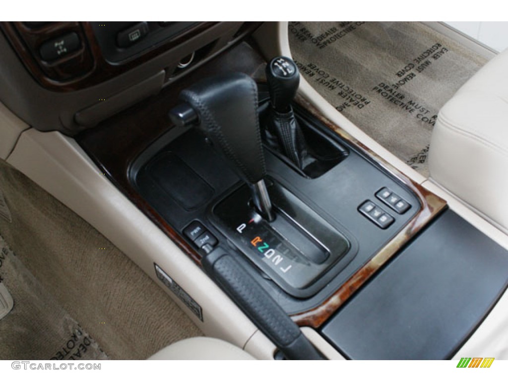 1998 Toyota Land Cruiser Standard Land Cruiser Model 4 Speed Automatic Transmission Photo #59655587