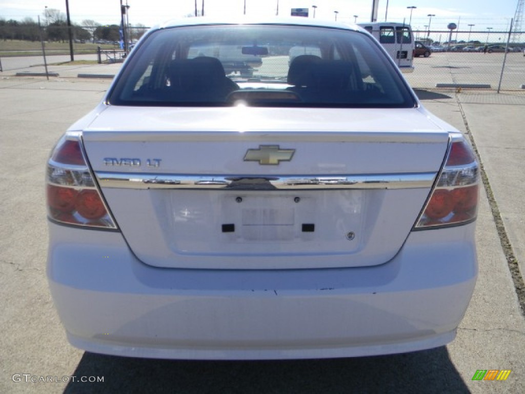 2010 Aveo LT Sedan - Summit White / Charcoal photo #4