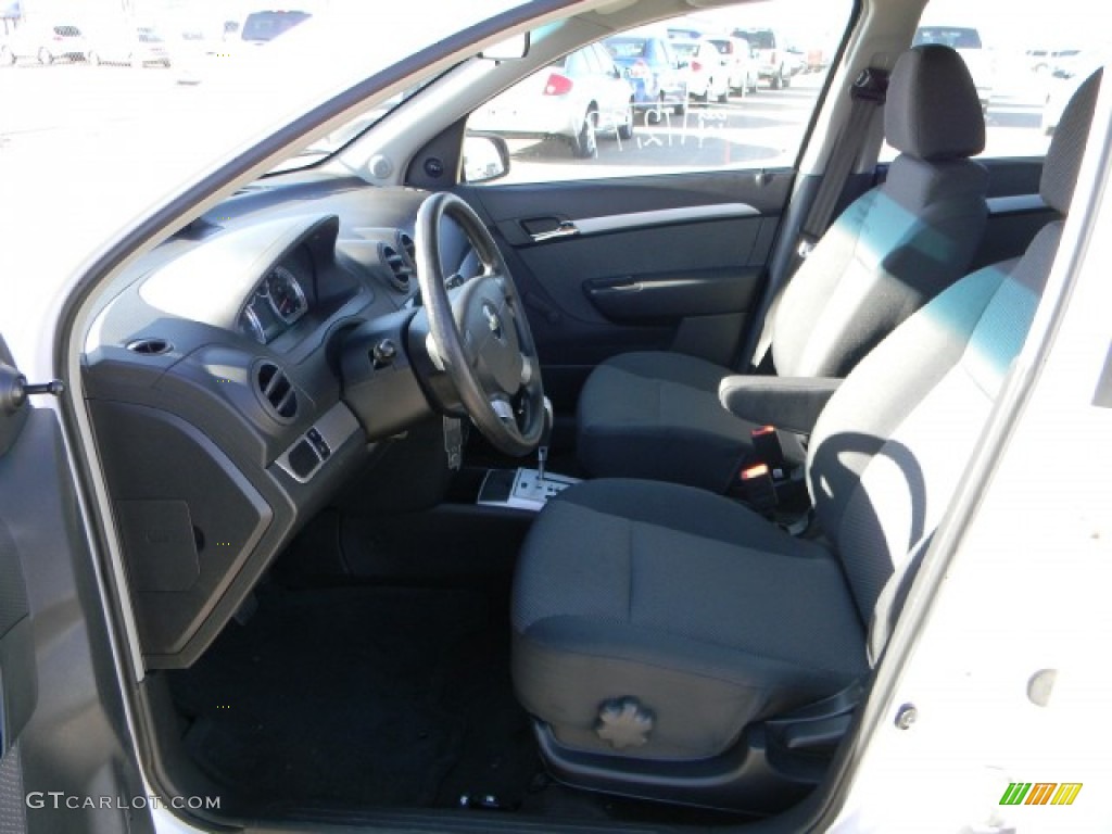 2010 Aveo LT Sedan - Summit White / Charcoal photo #7