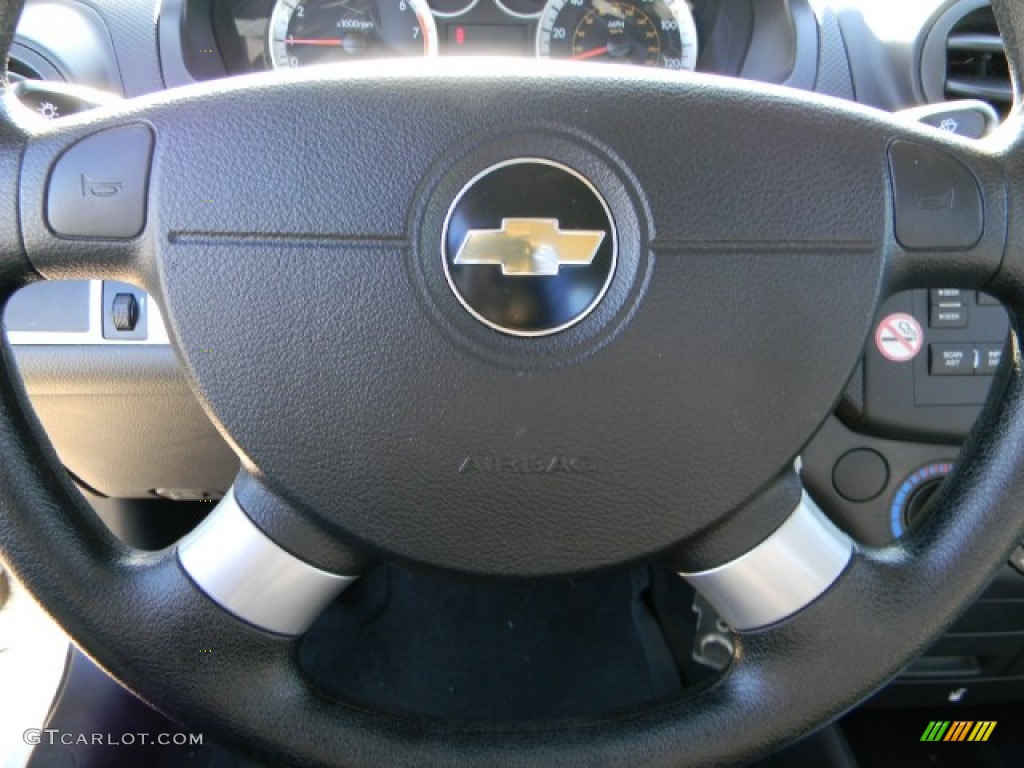 2010 Aveo LT Sedan - Summit White / Charcoal photo #11