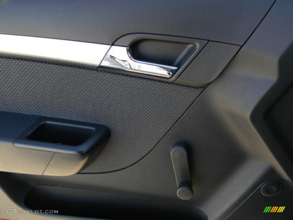 2010 Aveo LT Sedan - Summit White / Charcoal photo #12