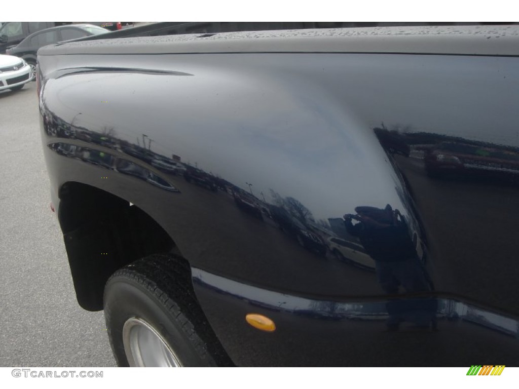 2006 Silverado 3500 LT Crew Cab 4x4 Dually - Dark Blue Metallic / Dark Charcoal photo #49