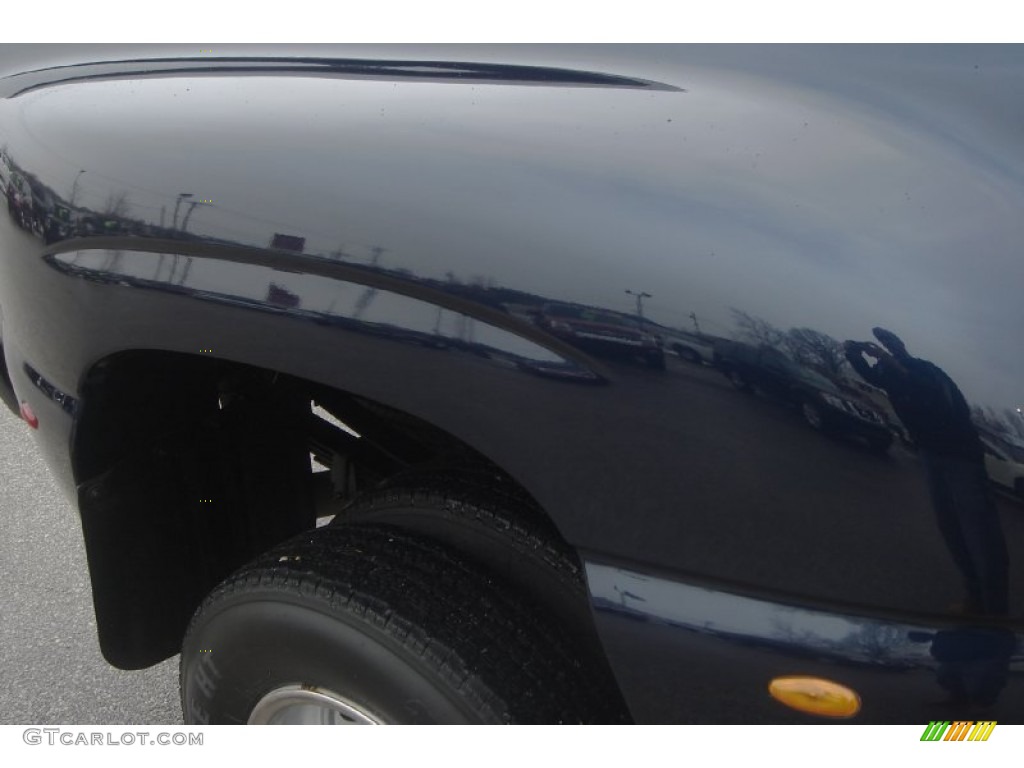 2006 Silverado 3500 LT Crew Cab 4x4 Dually - Dark Blue Metallic / Dark Charcoal photo #50