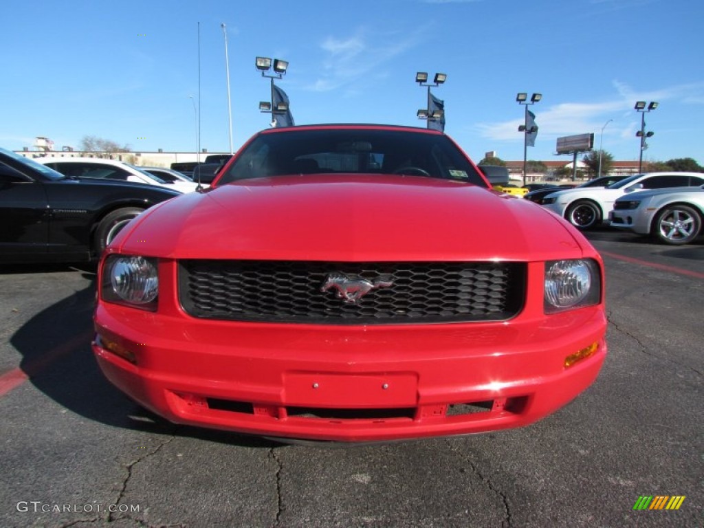 2007 Mustang V6 Deluxe Convertible - Torch Red / Dark Charcoal photo #2