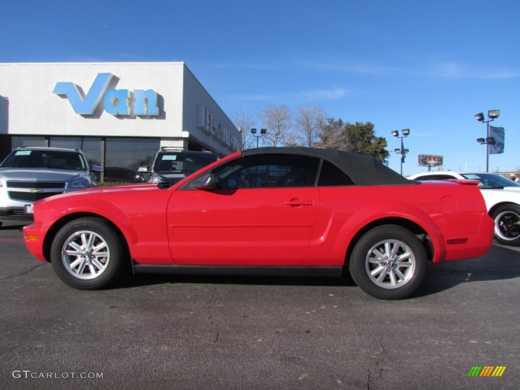 2007 Mustang V6 Deluxe Convertible - Torch Red / Dark Charcoal photo #4