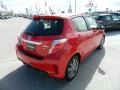 Absolutely Red - Yaris SE 5 Door Photo No. 5