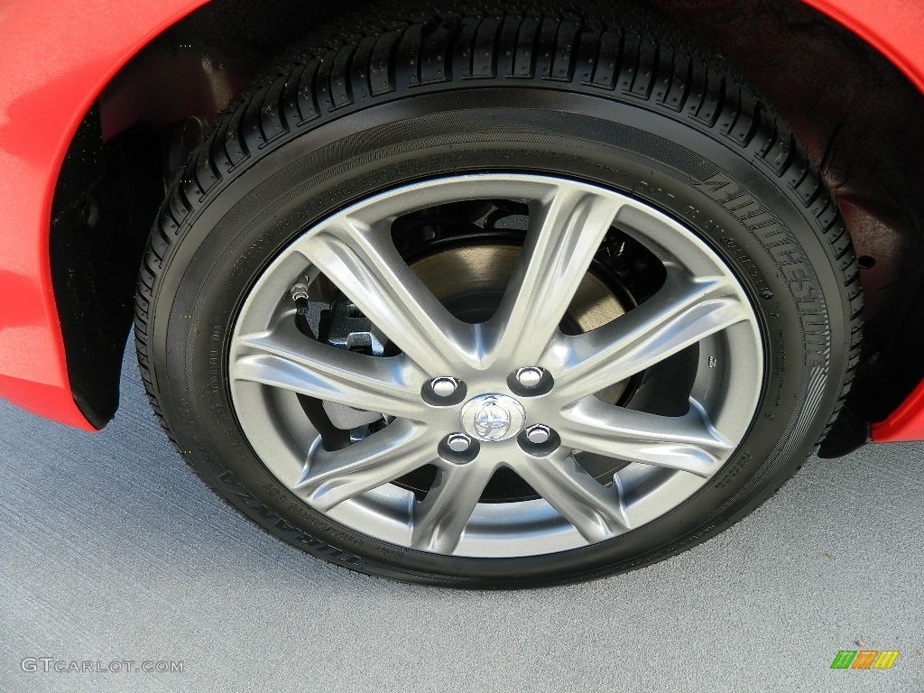 2012 Toyota Yaris SE 5 Door Wheel Photo #59666460