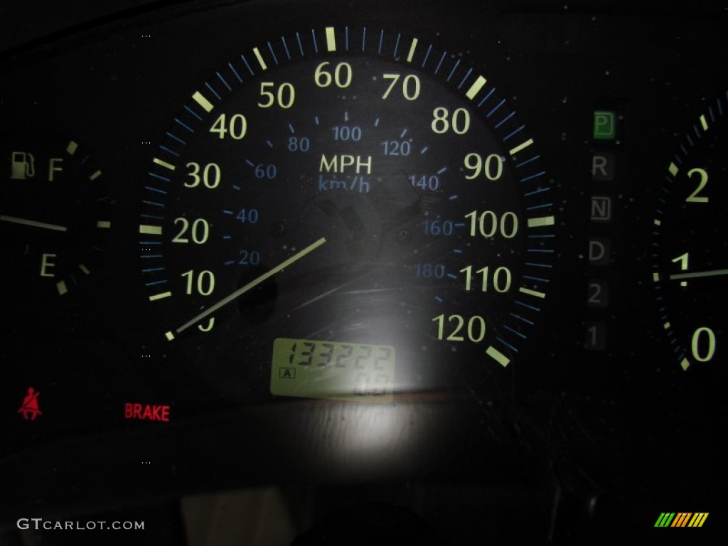 2001 QX4  - Burgundy Metallic / Stone Beige photo #21