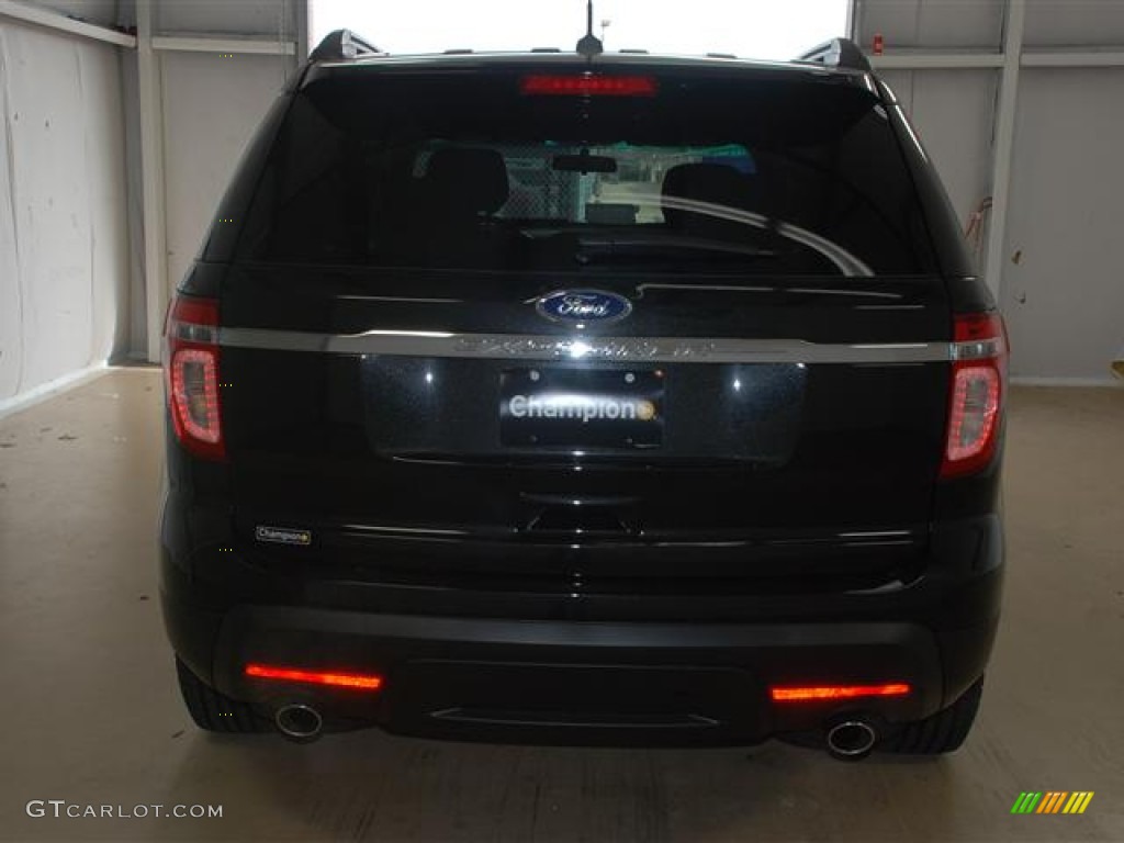 2012 Explorer FWD - Tuxedo Black Metallic / Medium Light Stone photo #5