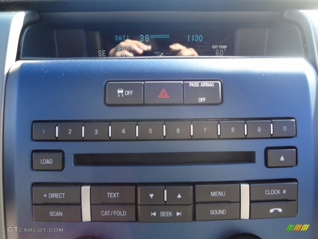 2012 Ford F150 SVT Raptor SuperCrew 4x4 Controls Photo #59668365